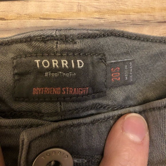 Distressed Gray Jeans - Picture 4 of 4